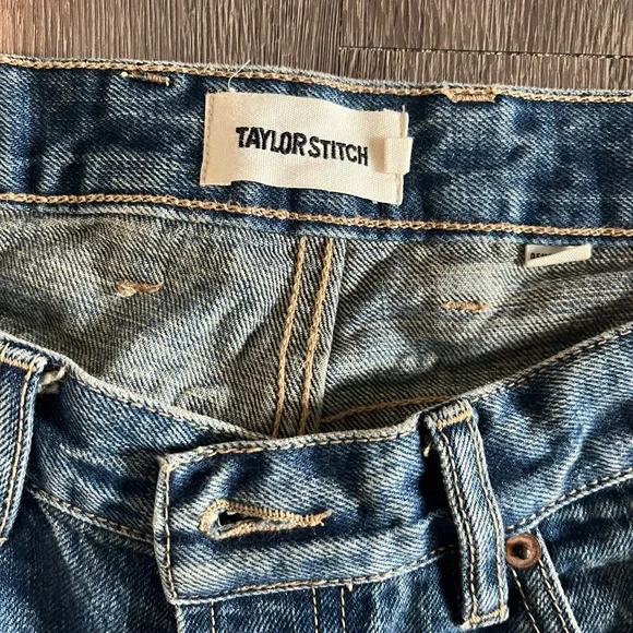 The Democratic Jean
in Mid Wash Organic Selvedge - Picture 2 of 8